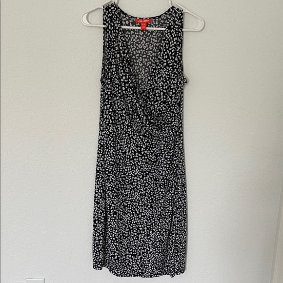 Black, White and Blue Sleeveless Dress - Picture 1 of 4
